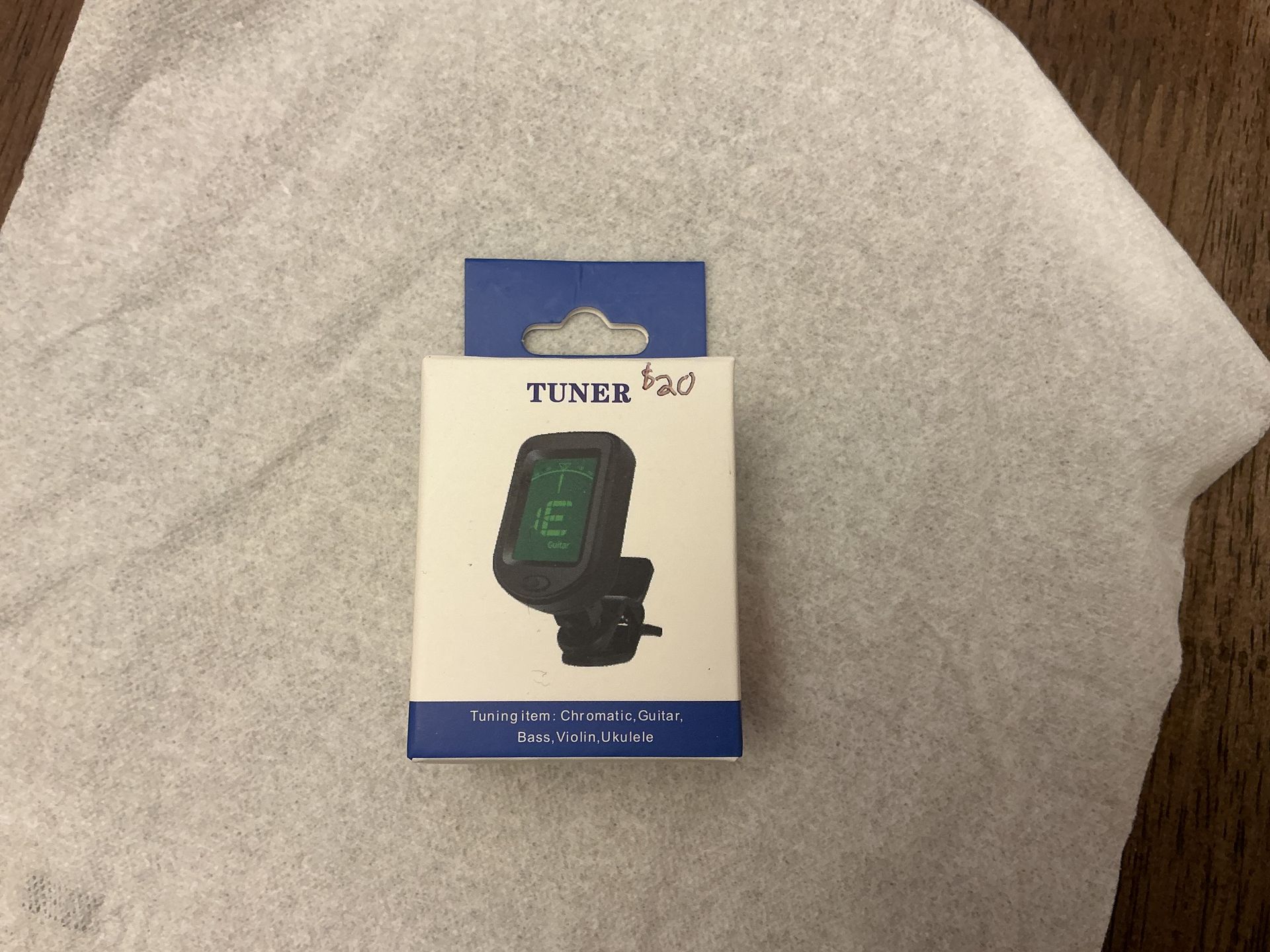 Tuner for guitars