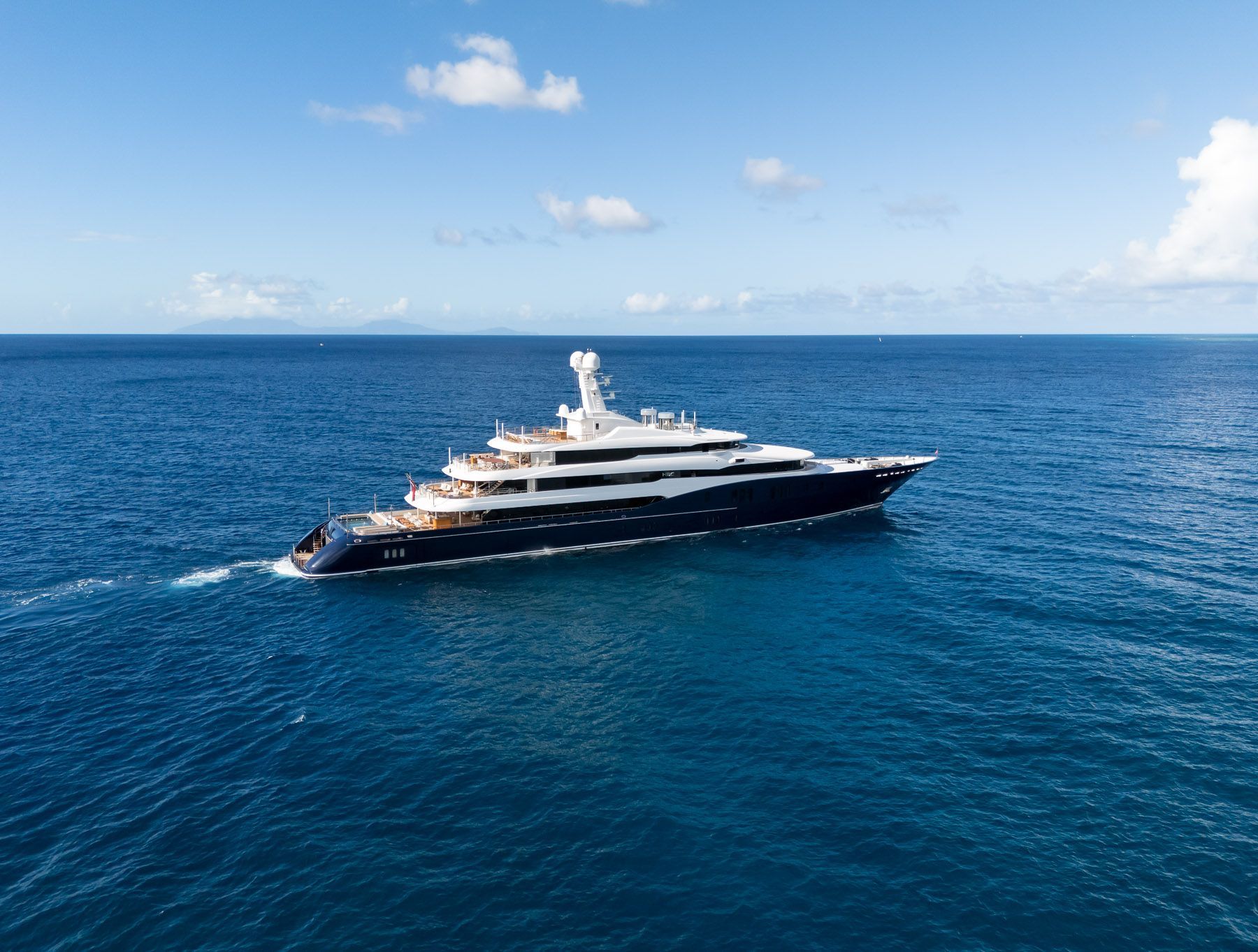 HBC YACHT