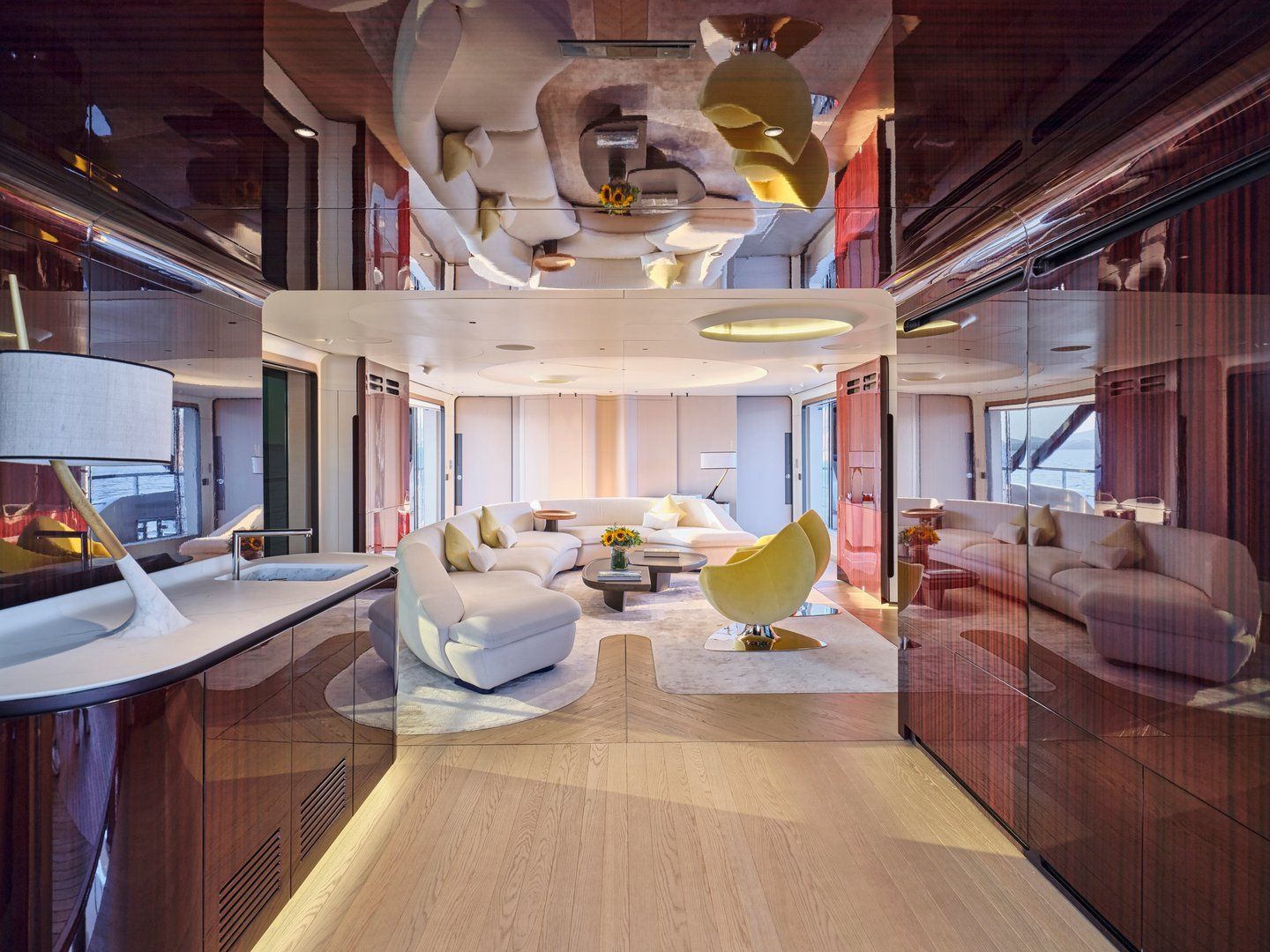 Volo Mare Azimut motor yacht charter in Greece Eole yachting