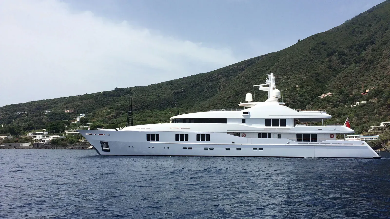 M/Y BARAKA YACHT IN KEFALONIA