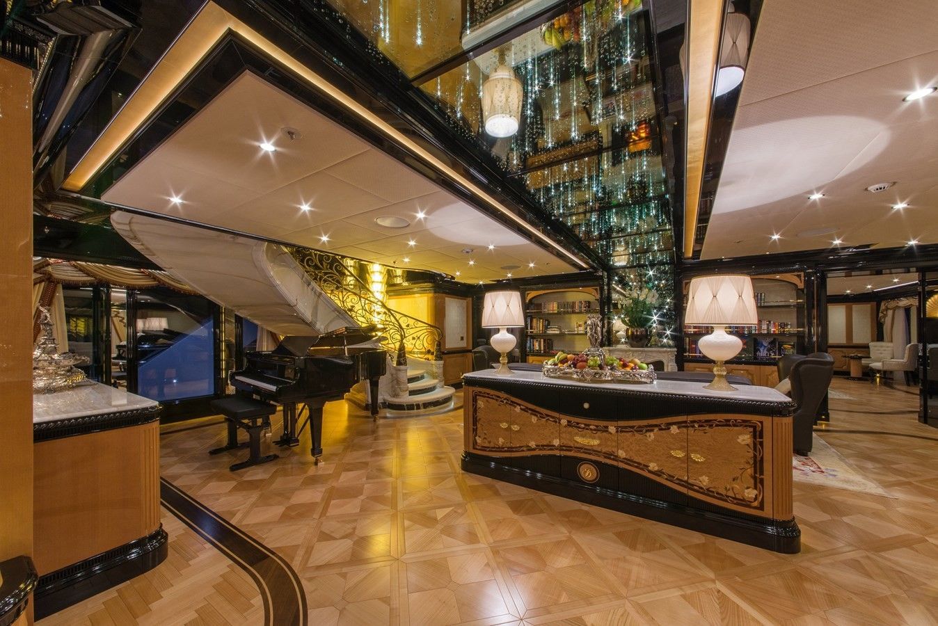 I DYNASTY YACHT