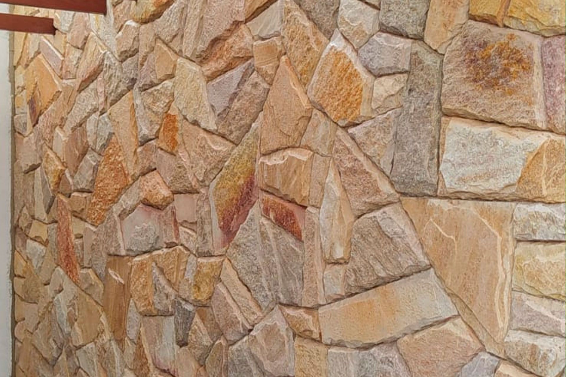 Pedra Golden.