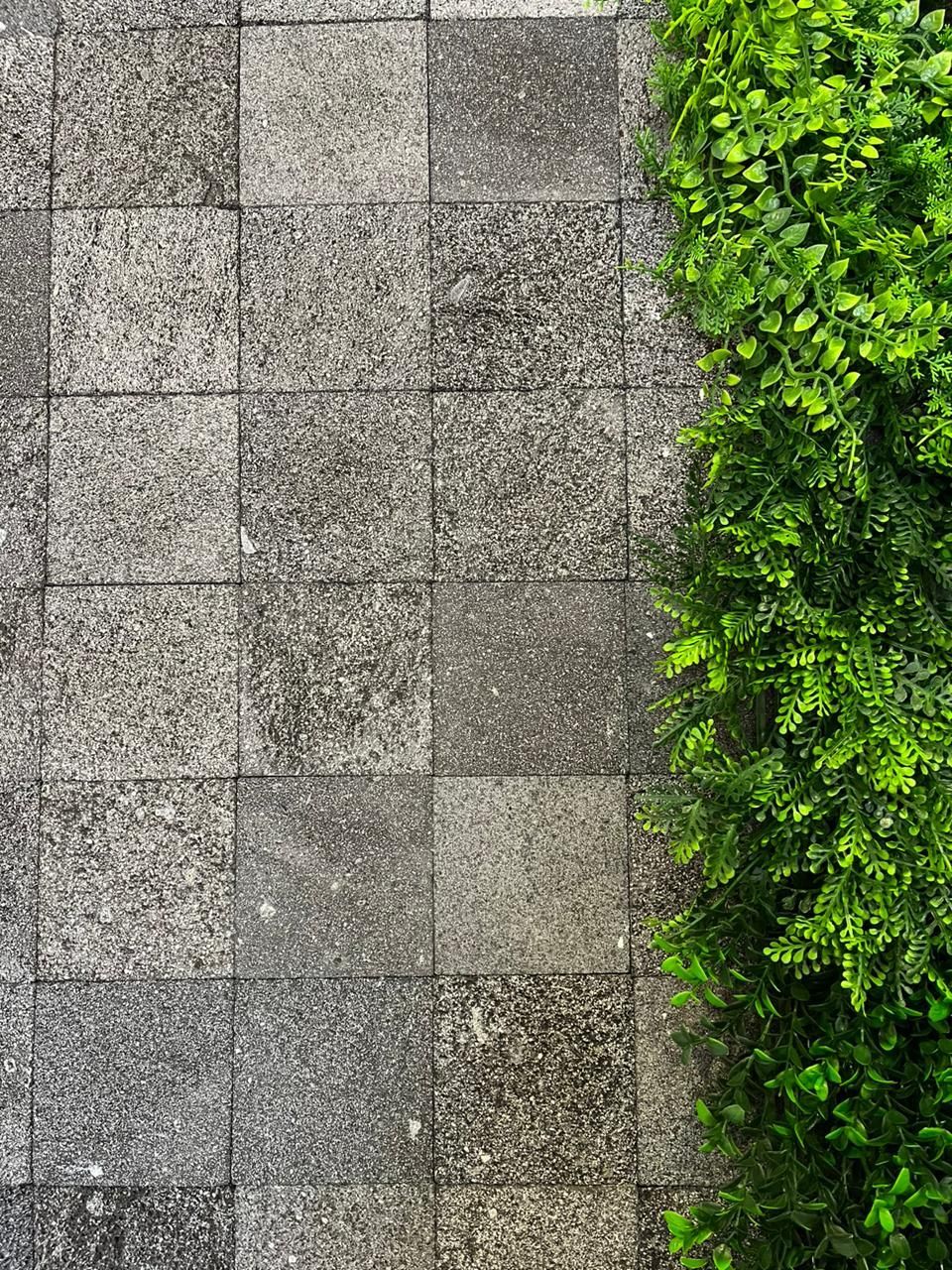 pedra hitam, hitam revestimento, pedra vulcânica preta, revestimento natural preto, pedra de lava para parede, pedra preta para fachada, revestimento para muro pedra natural, pedra basáltica revestimento, revestimento contemporâneo preto, pedra para piscina preta, mosaico de pedra vulcânica