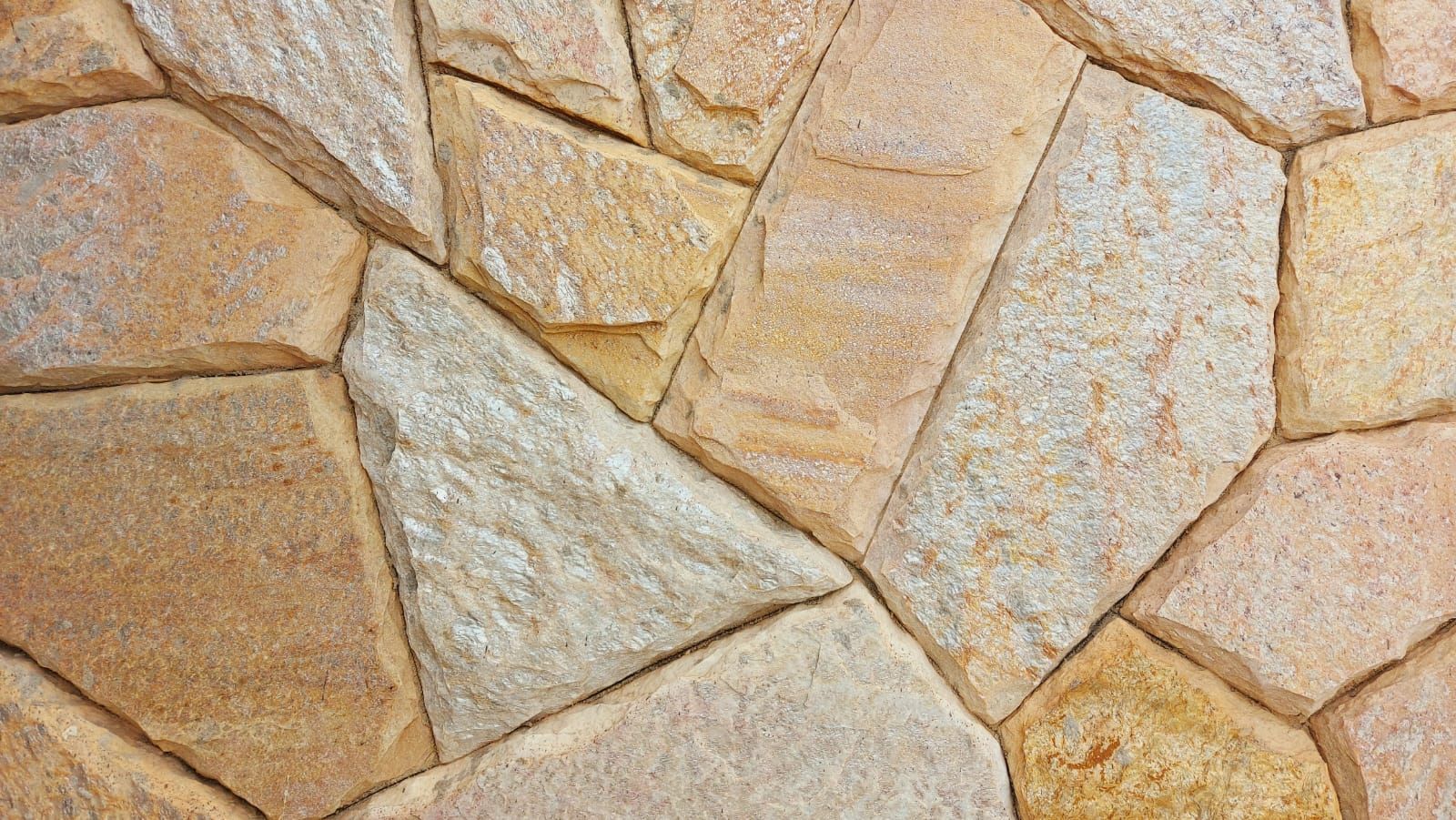 amarelo ouro, pedra amarelo ouro, golden hour revestimento, amarelo ouro revestimento, pedra dourada para muro, revestimento natural amarelo, pedra para muro externo, quartzito amarelo, pedra para borda de piscina, revestimento para fachada dourada, pedra serrada para parede, pedra orgânica para muro, revestimento natural para área externa