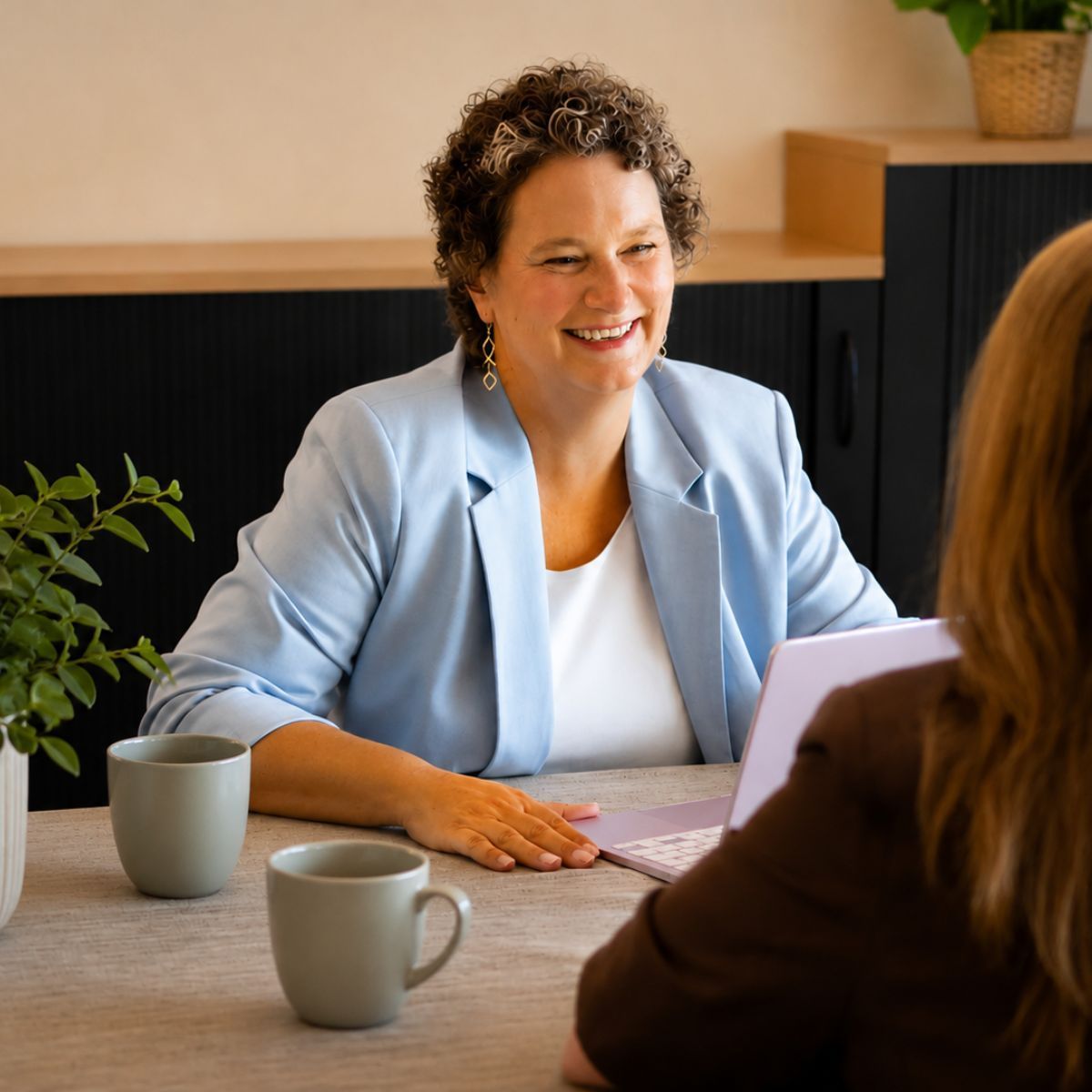 Susanne van Feelgood Voedingscoach tijdens een persoonlijk coachingsgesprek met een cliënt.