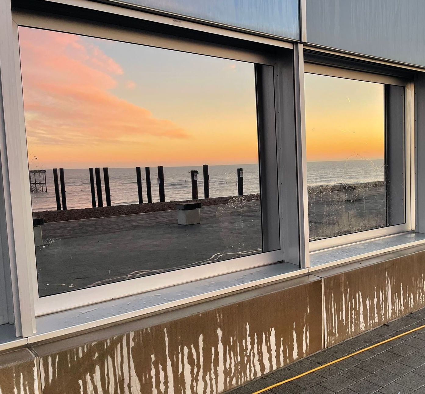 best way to clean windows streak free even with salty coastal air