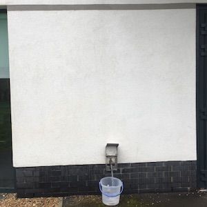 white rendered wall after external render cleaning service