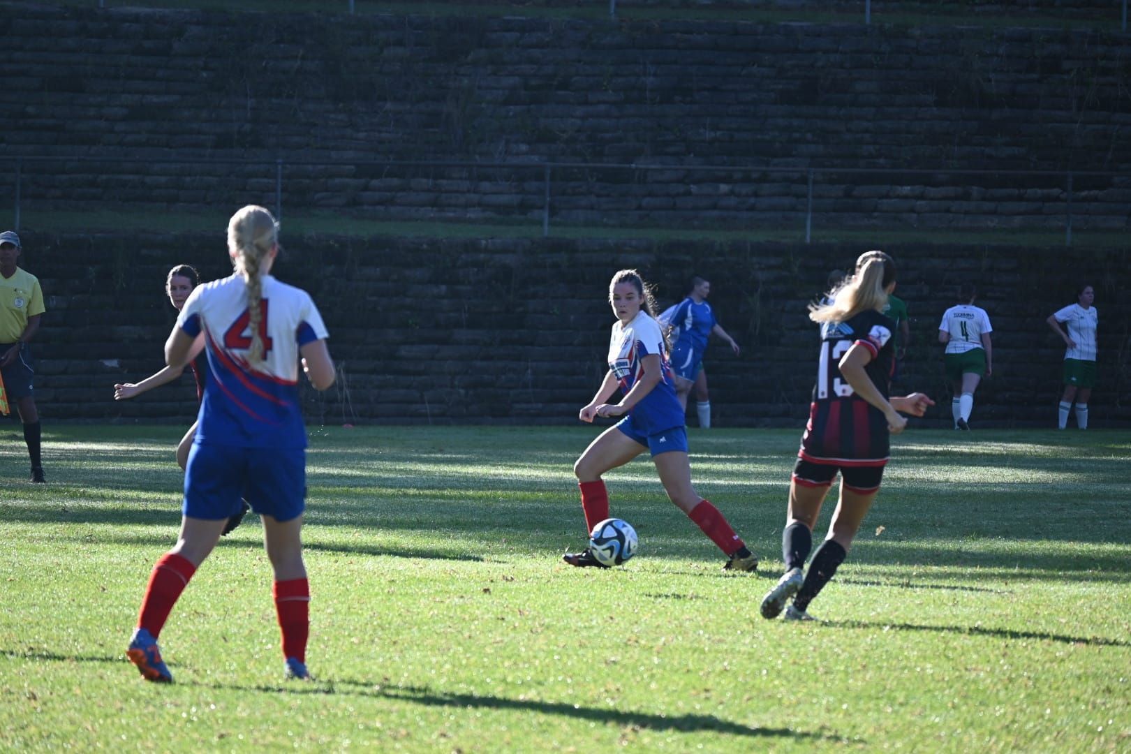 Nambucca Heads Leagues and Sports Club Supporting Strikers Football Club  9