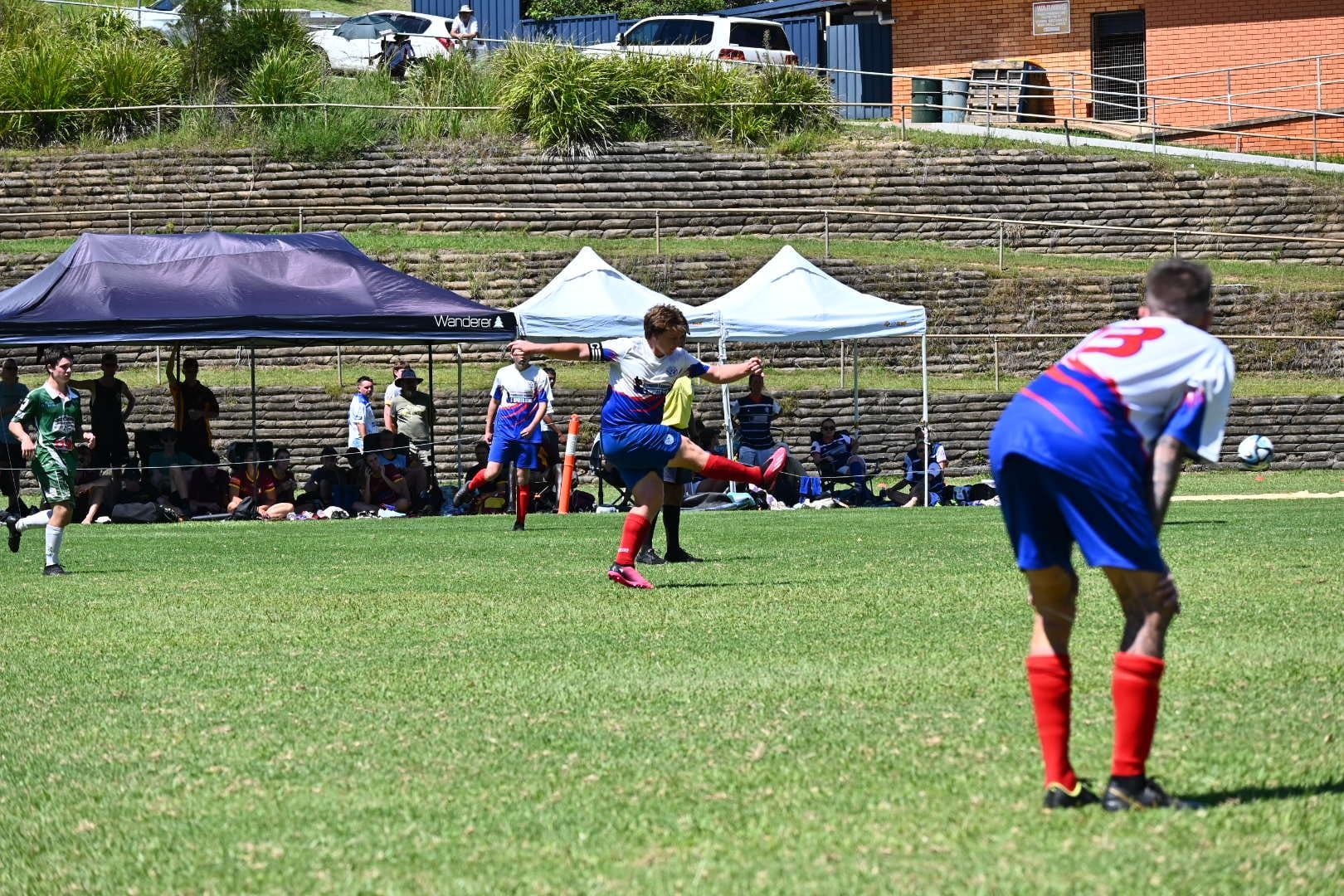 Nambucca Heads Leagues and Sports Club Supporting Strikers Football Club  6 