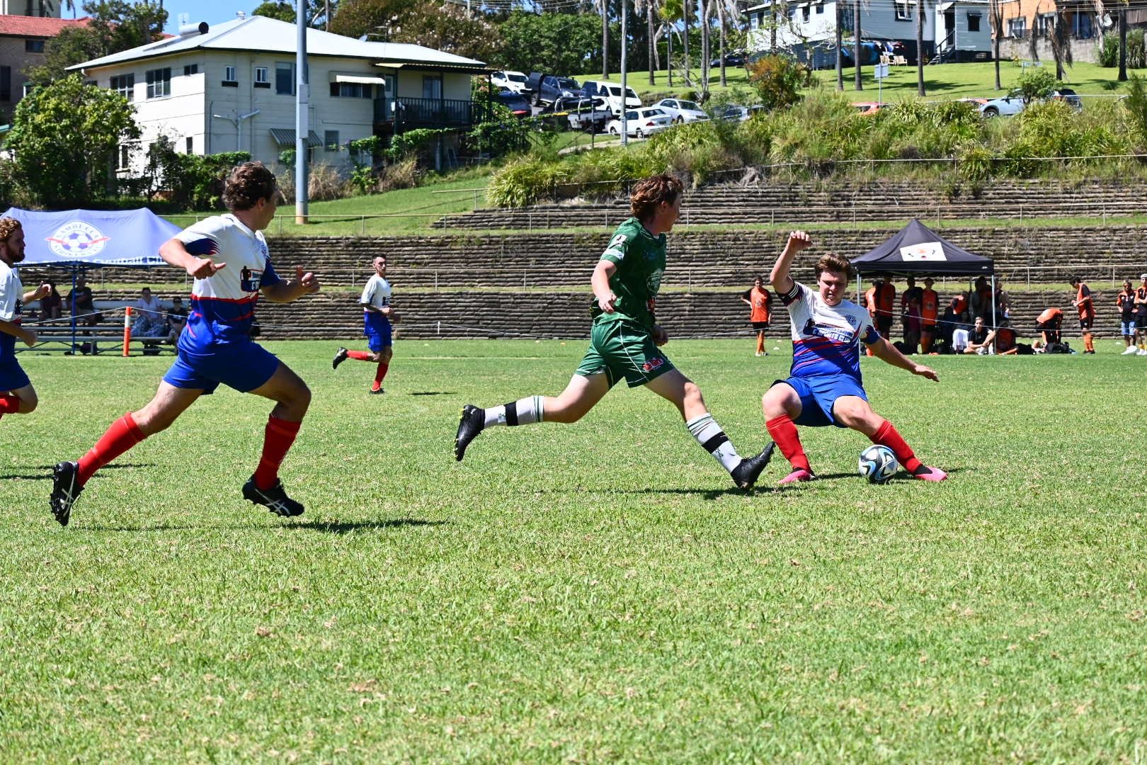 Nambucca Heads Leagues and Sports Club Supporting Strikers Football Club  2