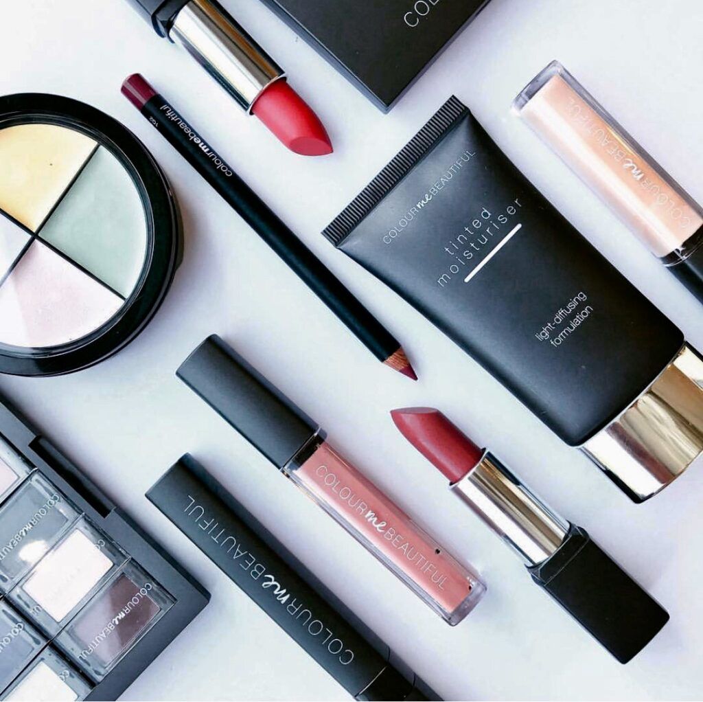 Colour Me Beautiful make-up used to complement a personalised colour palette during colour analysis