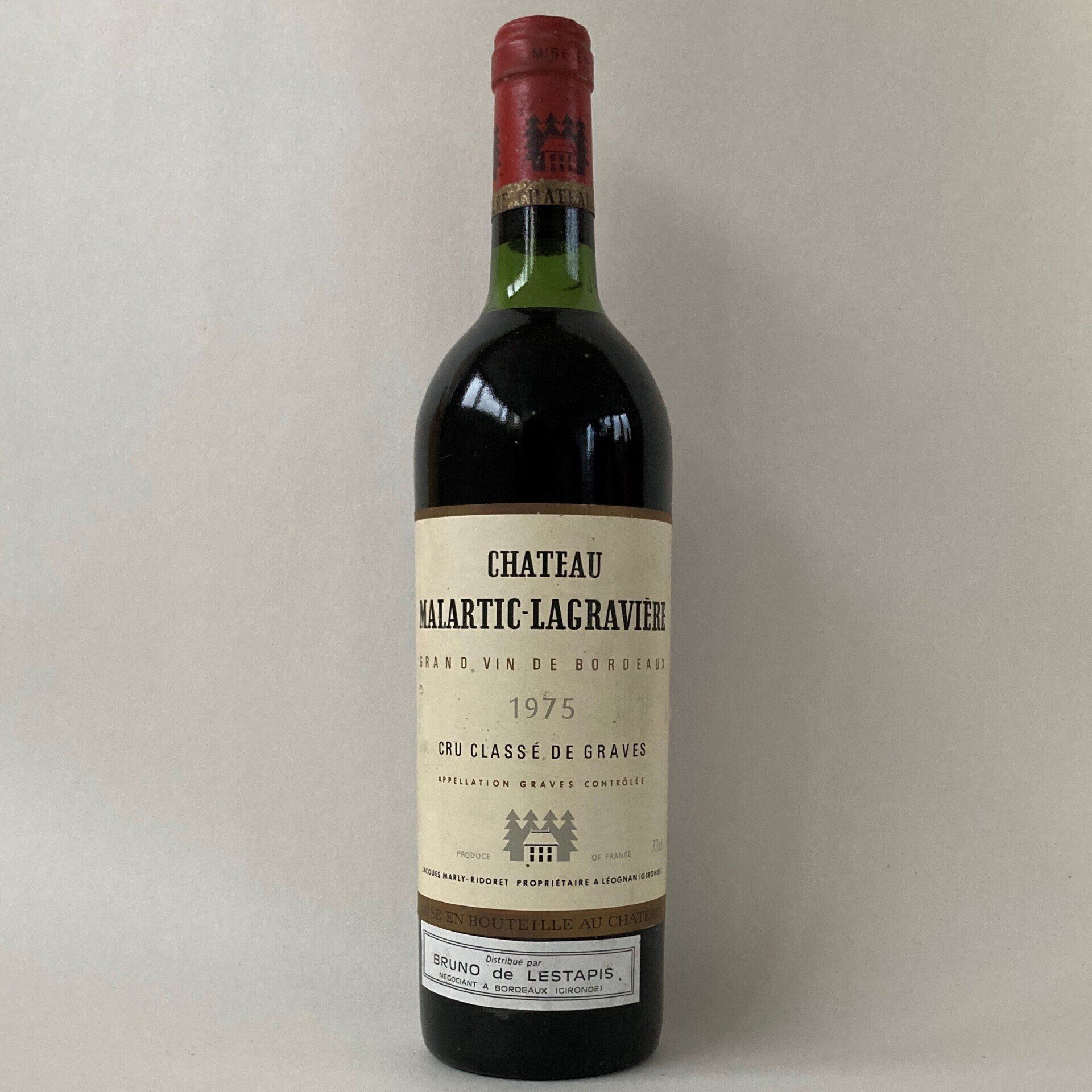 Een fles Chateau Malartic Lagraviere 1975