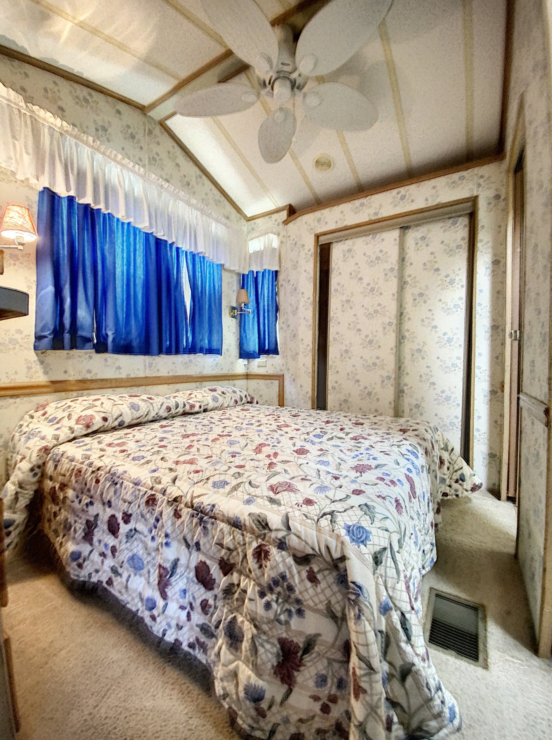 Apache Family Campground & Pier