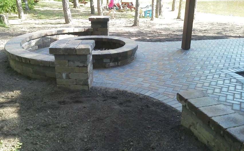 outdoor patio and firepit