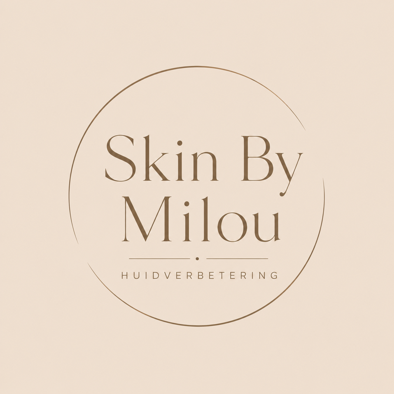 Logo Skin by Milou. Schoonheidssalon in Hellevoetsluis die gespecialiseerd is in ontspannende gezichtsbehandelingen.