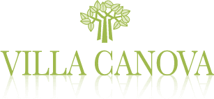 Logo di Villa Canova con un albero verde stilizzato e del testo su sfondo bianco