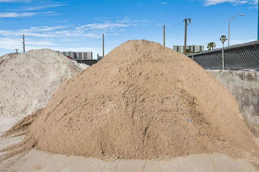 Coarse Silica Sand