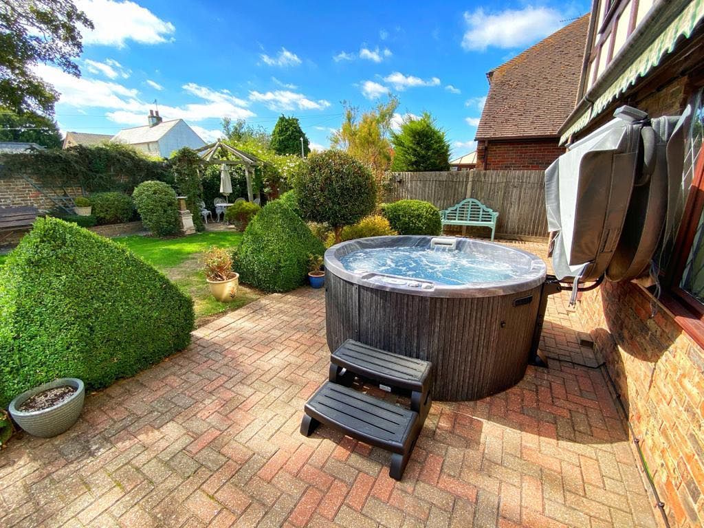 South Seas 627M DX Artesian Spas south Seas 627M DX hot tub