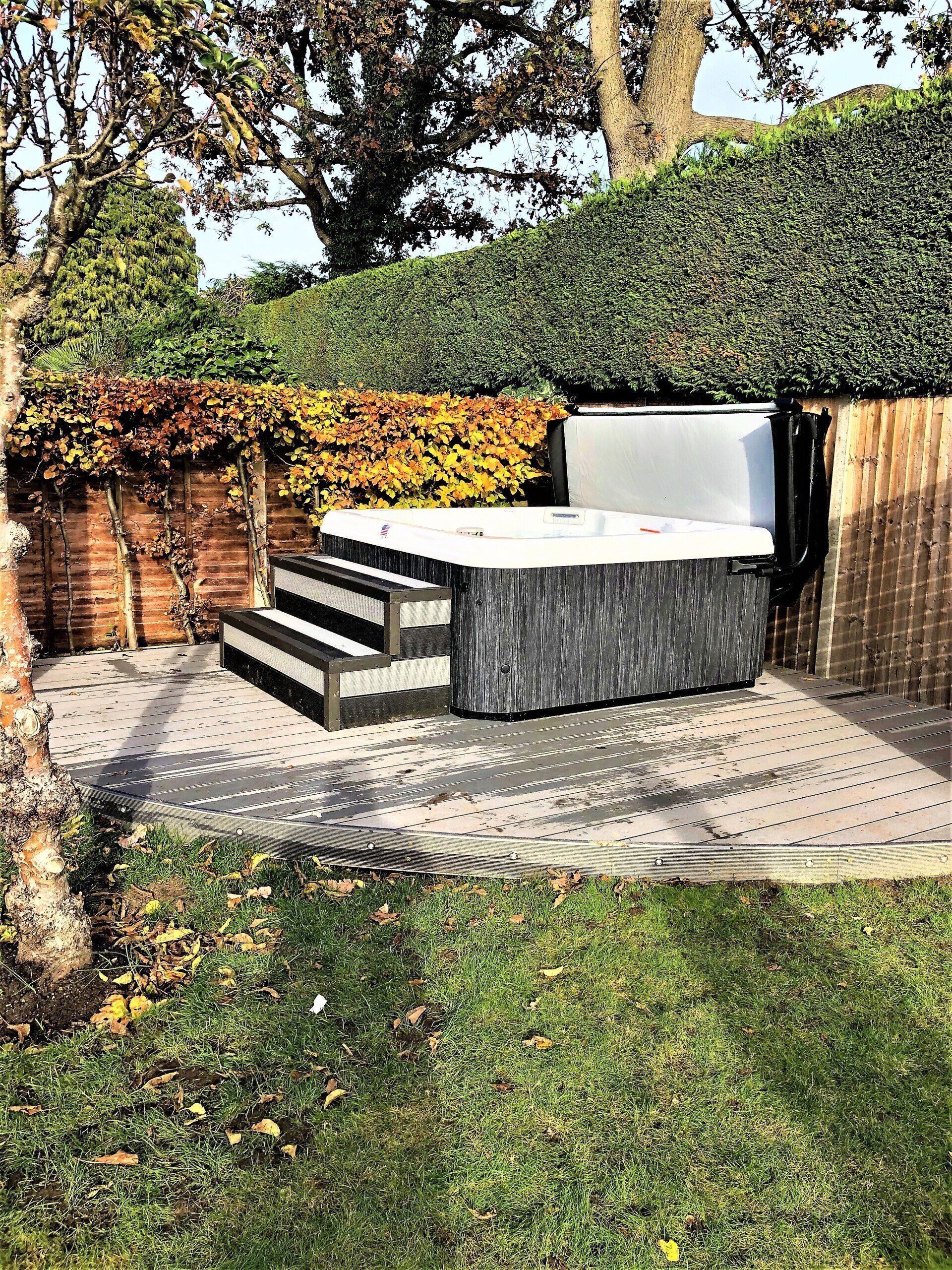 South Seas Spas 735L Special Edition