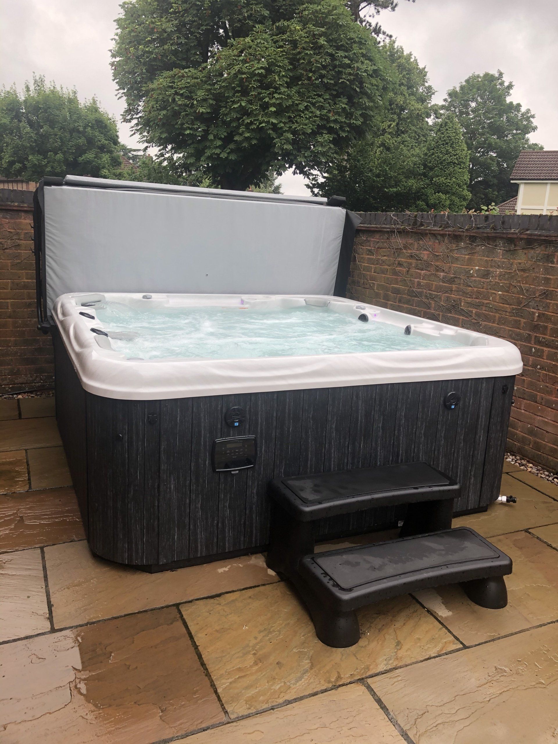 South Seas 850l dx