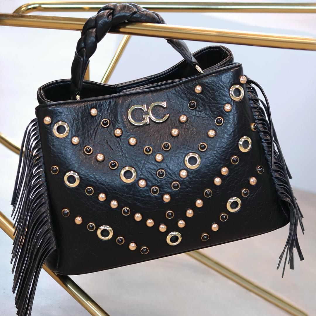 immagine borsa pelle decorata