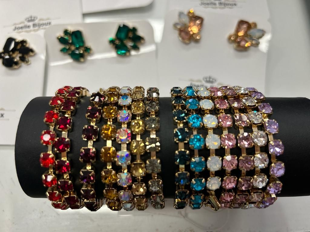 immagine bracciali colorati