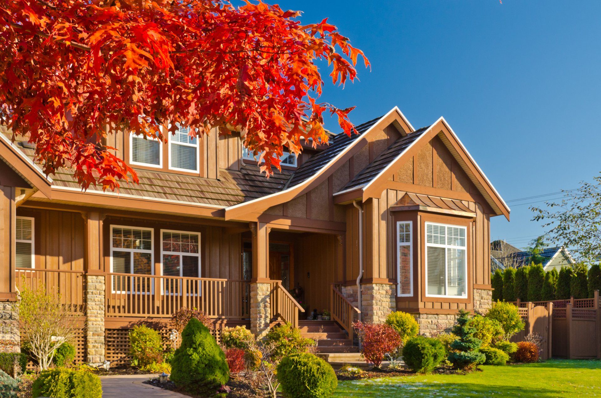 House picture during fall season