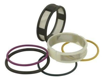 Colección de varias juntas tóricas y anillos de filtro en diferentes colores y materiales.