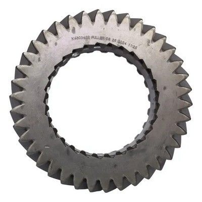 Engranaje de metal con dientes en ángulo.