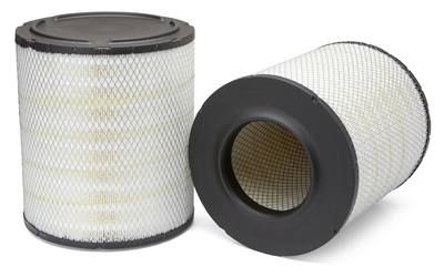 Dos filtros de aire cilíndricos con material de filtro plisado blanco y tapas de extremo negras.