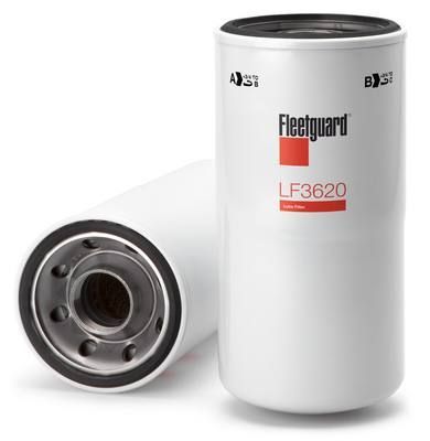 Dos filtros de aceite blancos Fleetguard LF3620, uno vertical y otro lateral.