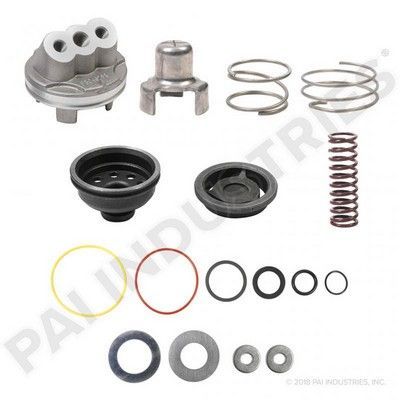 Partes de un kit de filtro de aceite de motor, que incluye una carcasa, resortes y sellos.