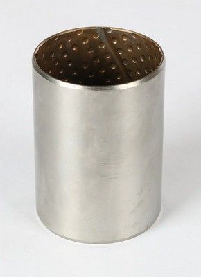 Buje metálico cilíndrico con un exterior liso y un interior poroso y con hoyuelos.