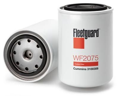 Dos filtros de combustible Fleetguard WF2075; blancos con texto negro y rojo, uno en posición vertical y otro de lado.