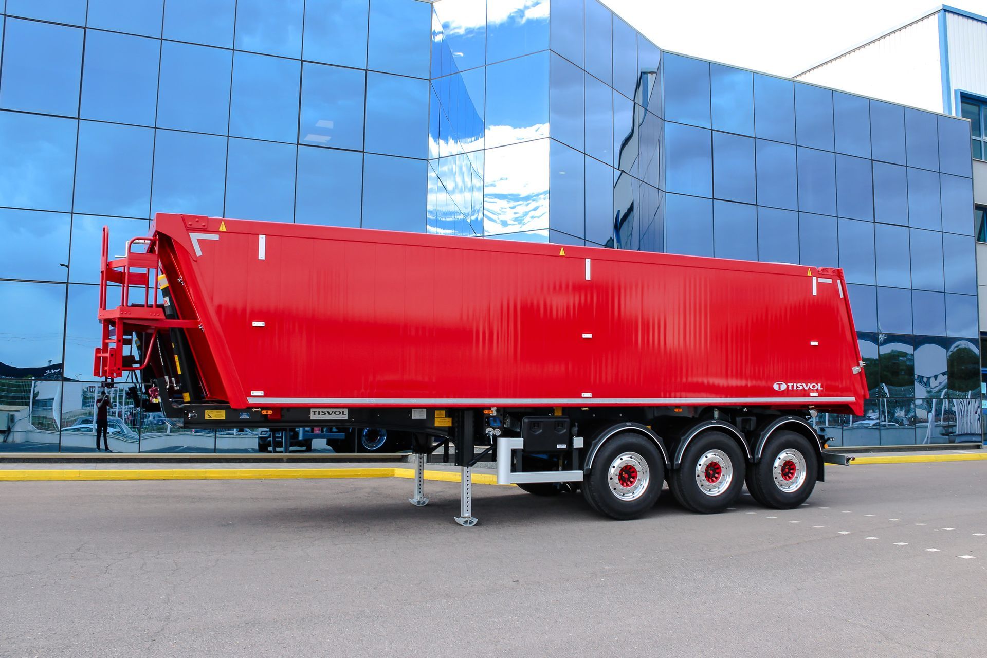 Tisvol, piekabes puspiekabes, light semitrailer, graudvedēji, graudu piekabes, Alumīnija rāmis, alumīnija piekabe, viegla piekabe, pašizgāzējs, tipper, grain tipper, dumper, Kempf, Carnehl, Bodex, Wielton, Janmil, Benalu, Tisvol, Stas, Mega, 50 cbm , 45 cbm, 52 cbm 48 cbm Terra Ceres Natura Coroa Organic Metal, grain trailer,