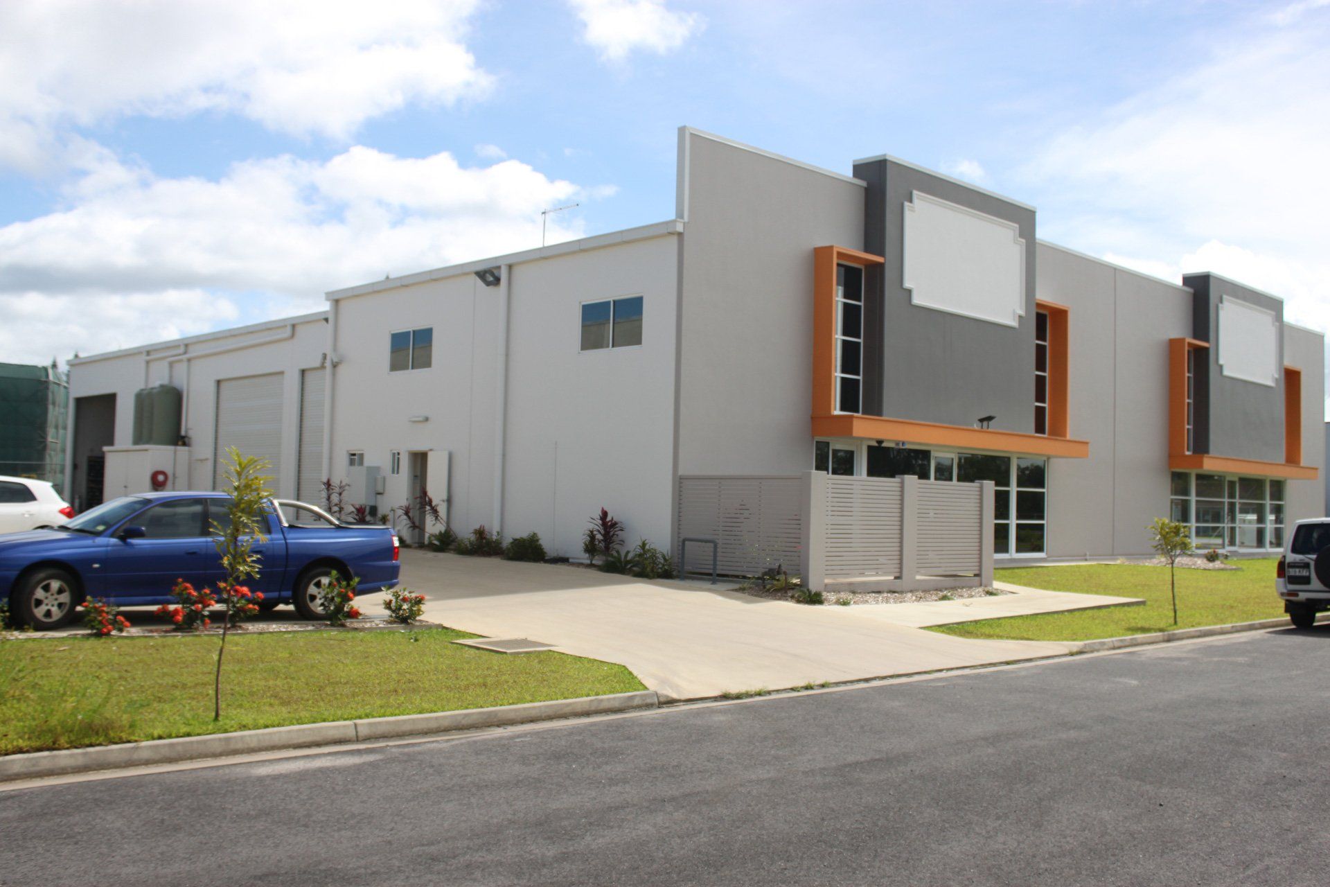 Commercial Store — Redlynch, QLD — Wes Mansfield Construction