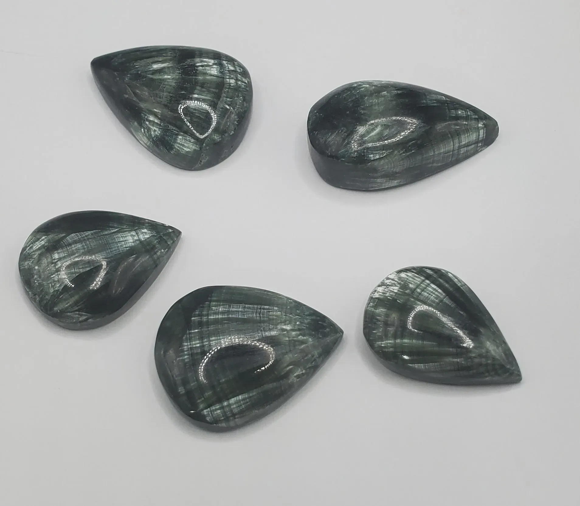 Mini Crystal Carving, Wrapping Pendant Carvings, Crystals 1pc