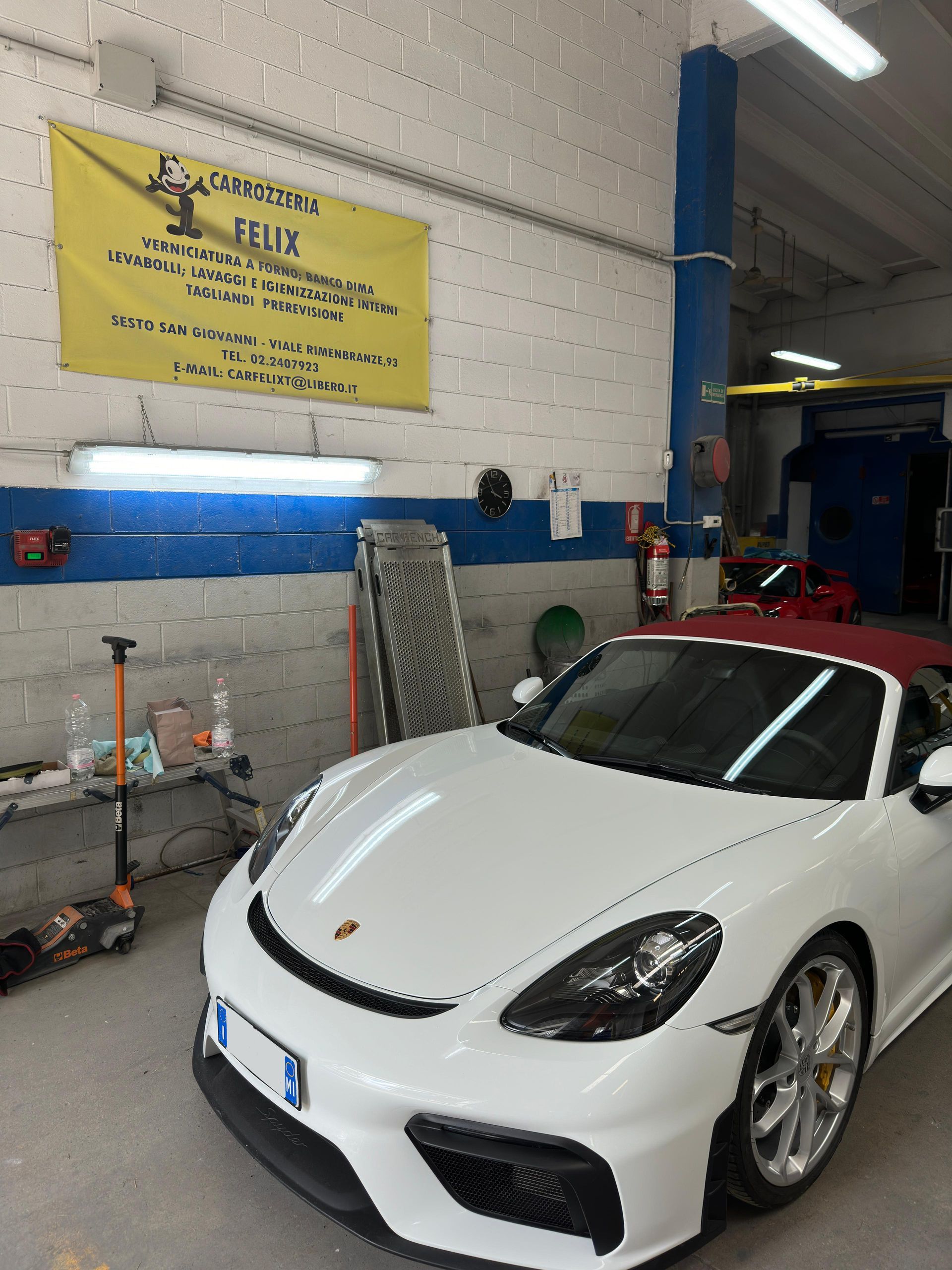 Porsche lucidatura