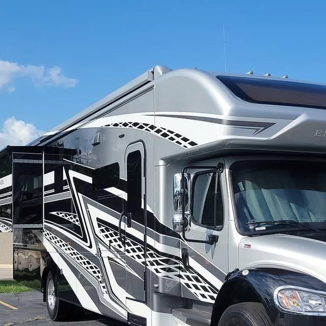 specialty vehicle detailing