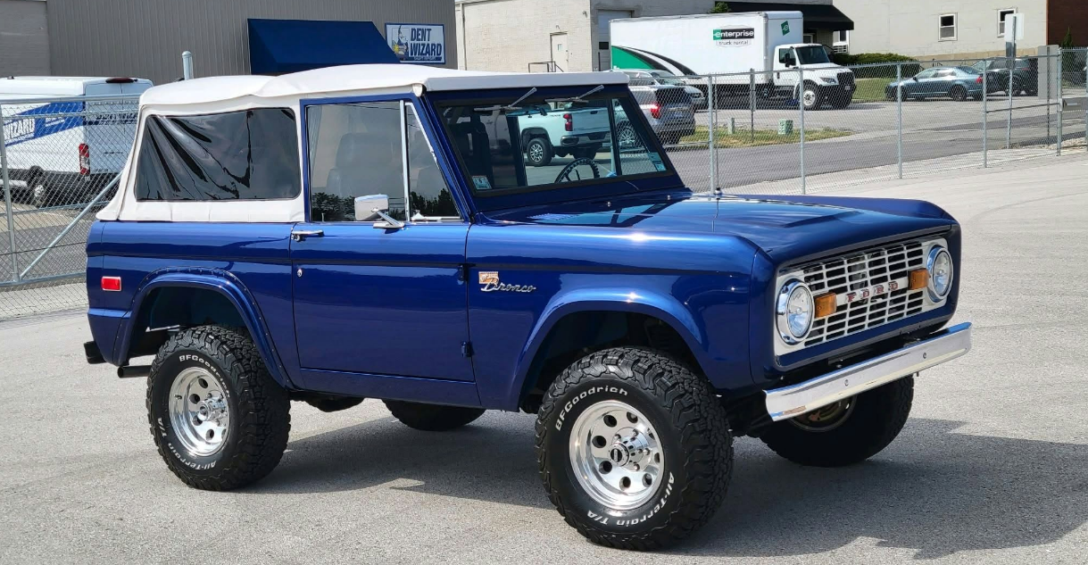 classic Ford Bronco detailing