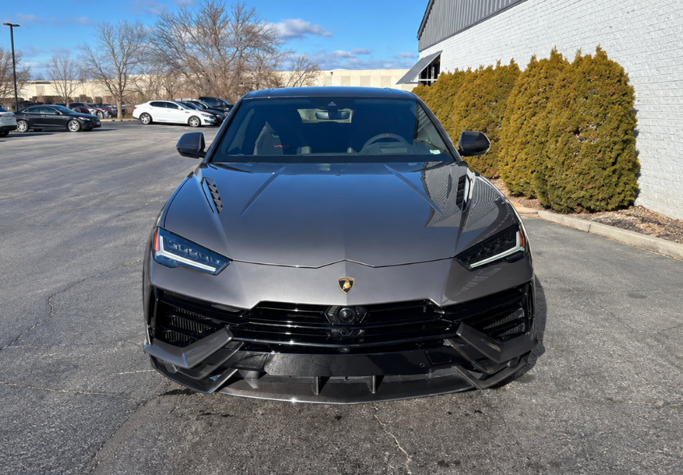 Lamborghini Urus detailing