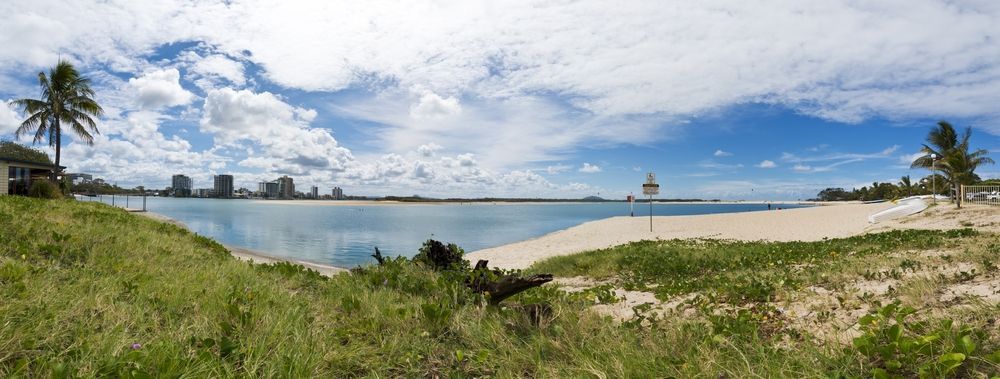 Panoramic View Of A Beach And Ocean — Superstretch300 Limousines In Maroochydore, QLD