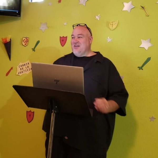 Jeremy Cooper teaching in Mexico