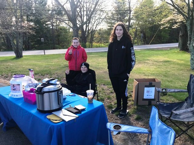 students participating in PEACEJAM project