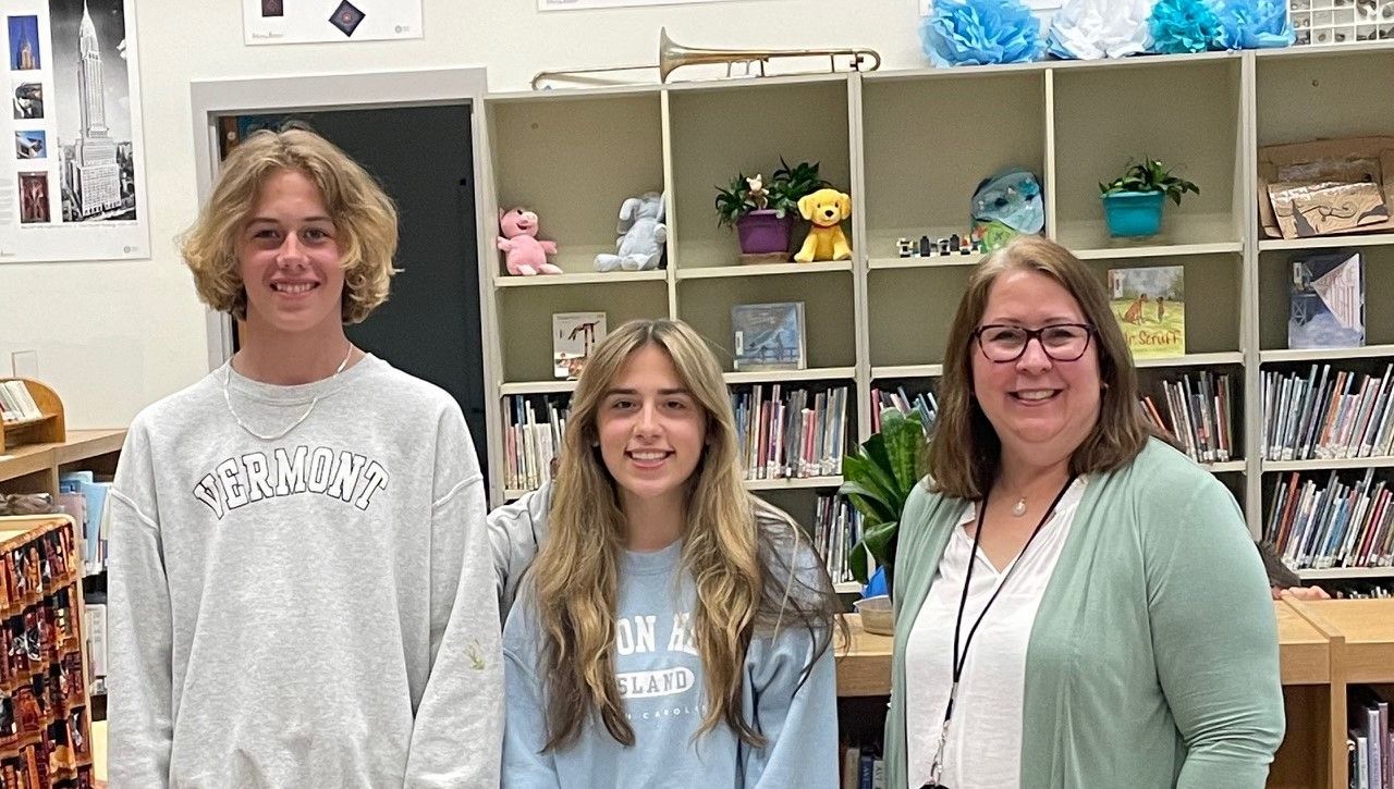 2023 CAPSS Award recipients and Principal Imschweiler