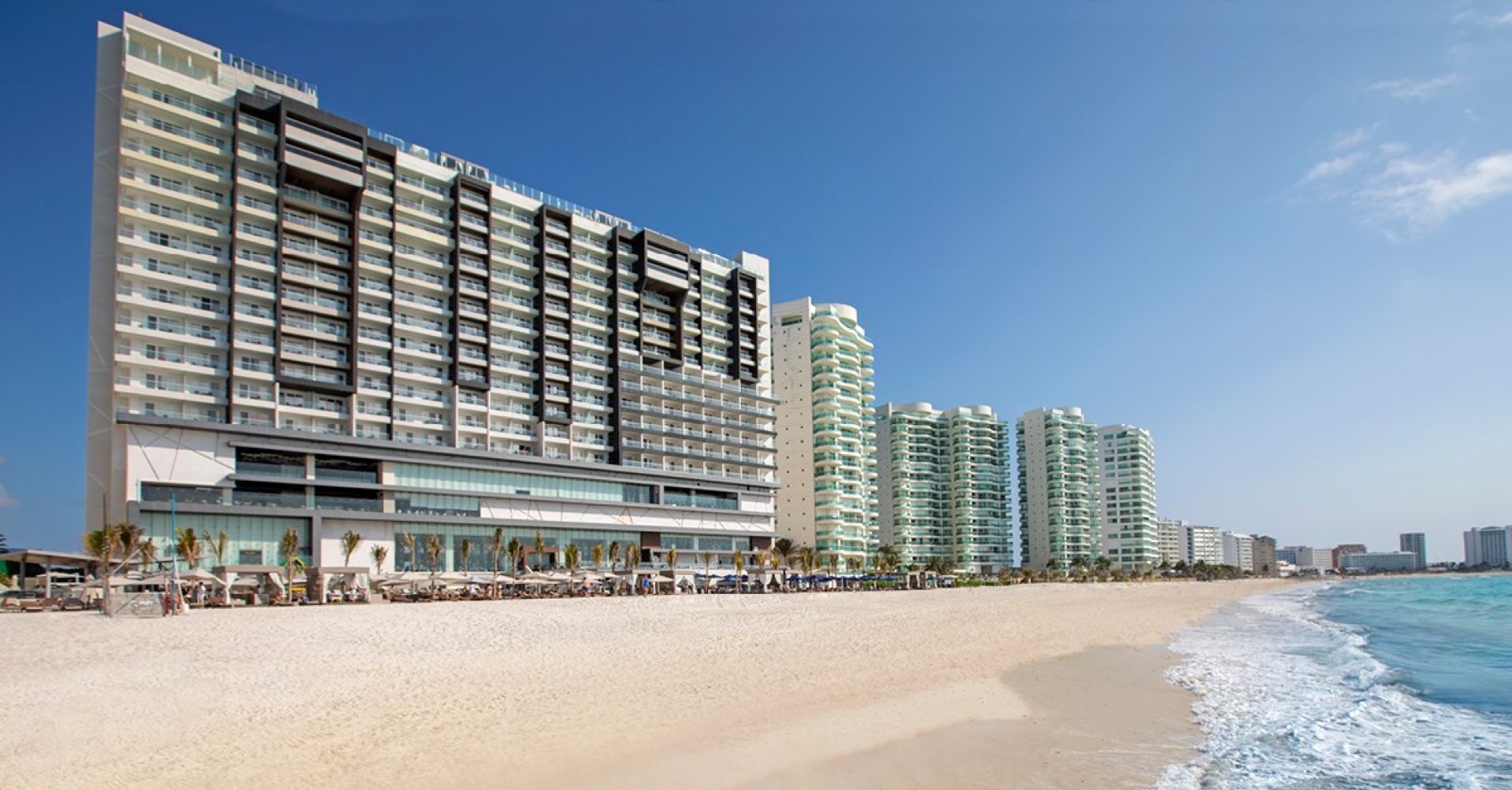 Royalton CHIC resort pool and beach