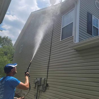 Cleaning the Siding — Chattanooga, TN — Under Pressure Pressure Washing Cleaning the Siding — Chattanooga, TN — Under Pressure Pressure Washing