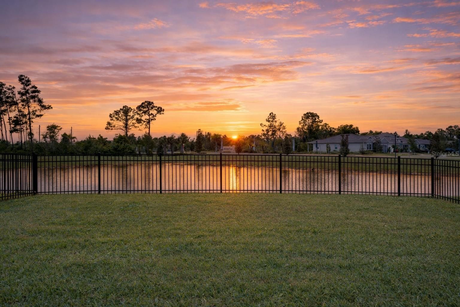 BACKYARD LAKE SUNSET VIEW