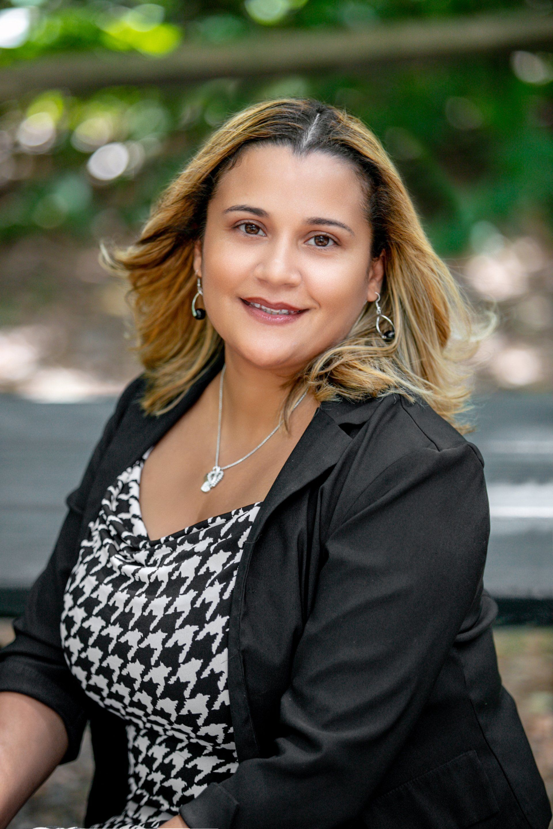 Sandrali Cruz Realtor