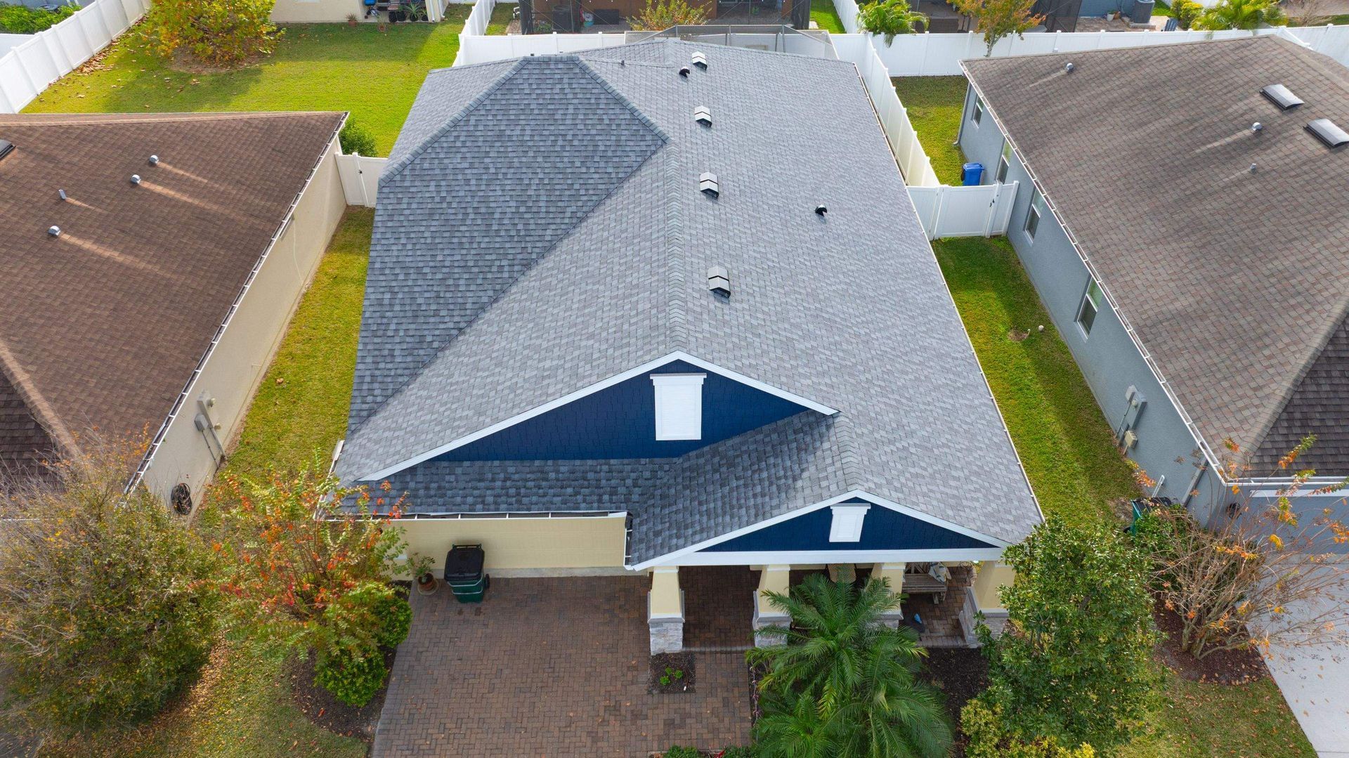 CertainTeed Landmark Pewter shingle roof replacement at a home in Avalon Park, Wesley Chapel, Florida.